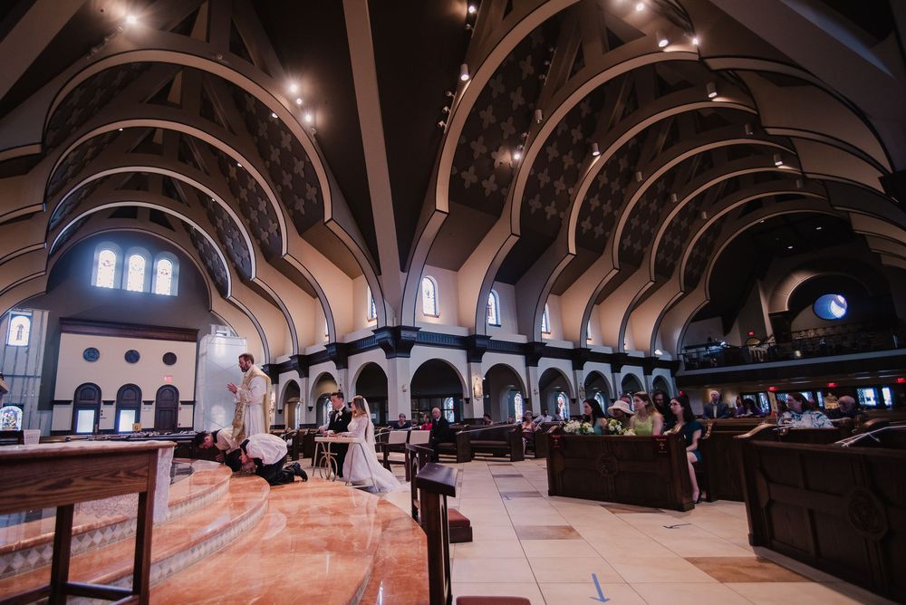 Couple ceremony at Gainesville Catholic church